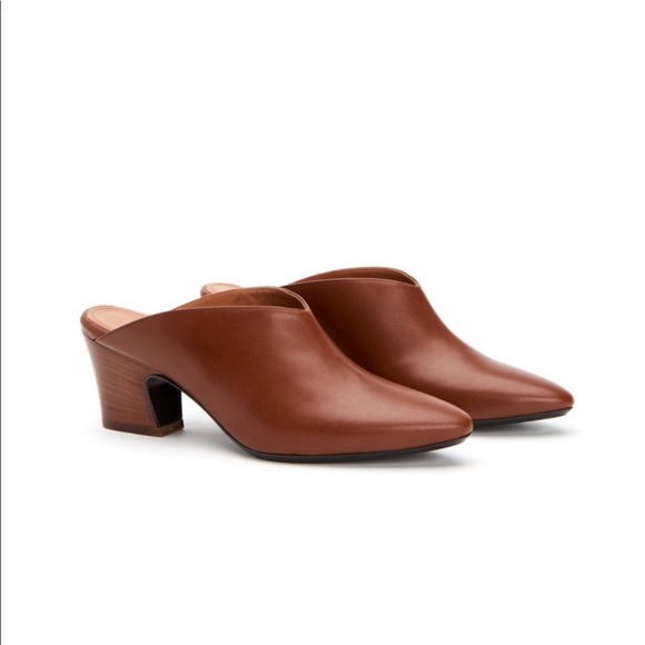 Aquatalia Shoes - NWT Aquatalia Olima Leather Mule